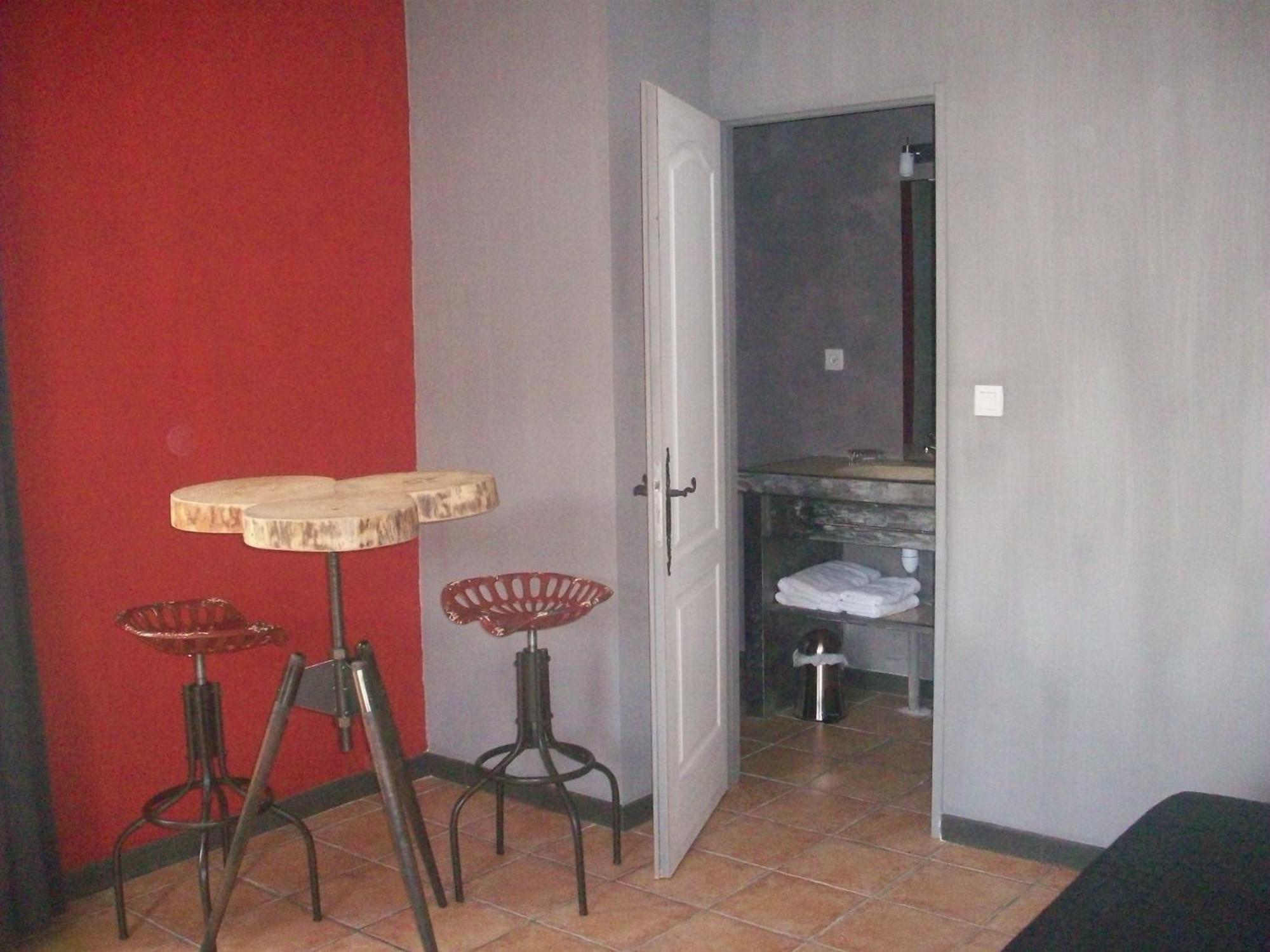 Studios Et Gite La Sauvasse Vagnas Δωμάτιο φωτογραφία